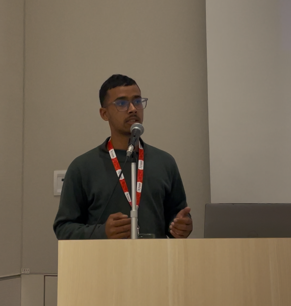 Collaborative workshop session on AI applications